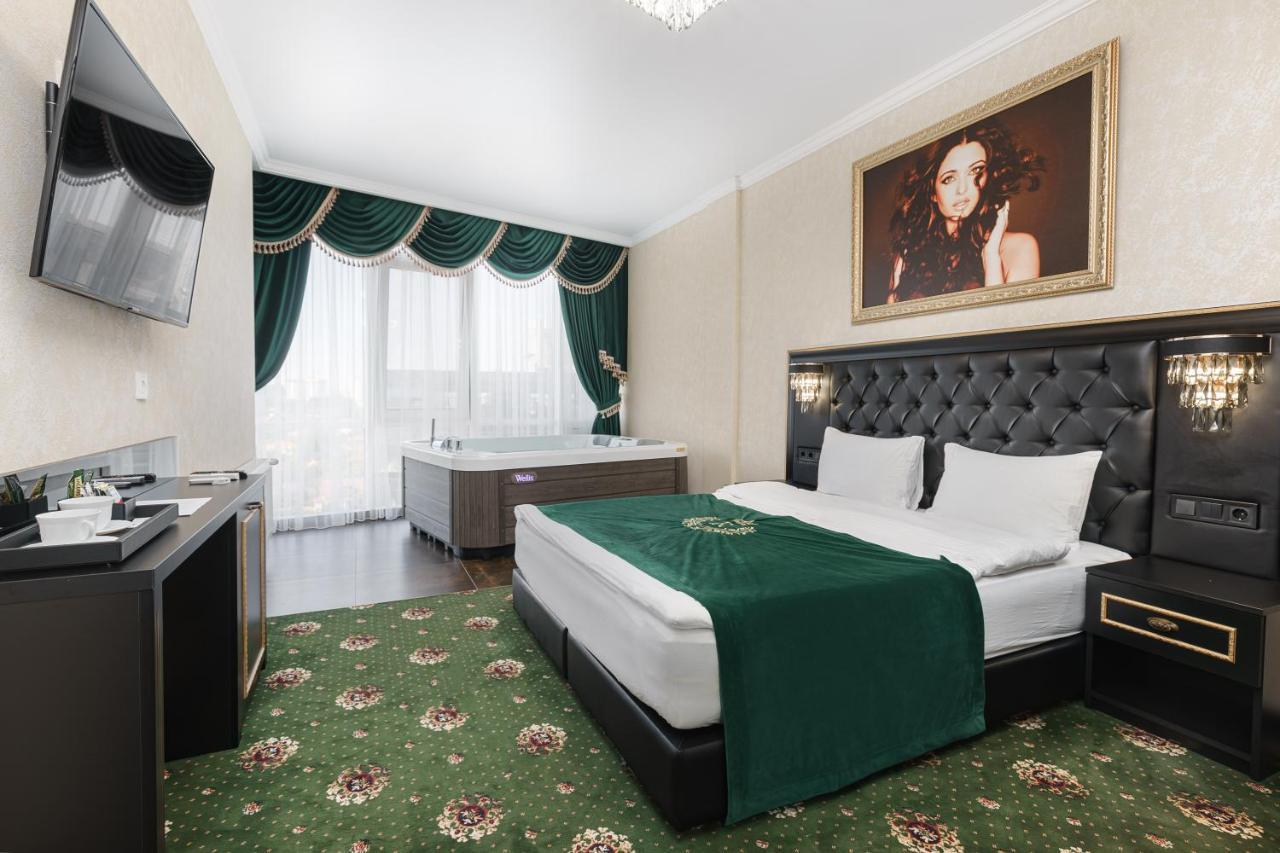 Apart Hotel D'Monica Odesa Exterior photo